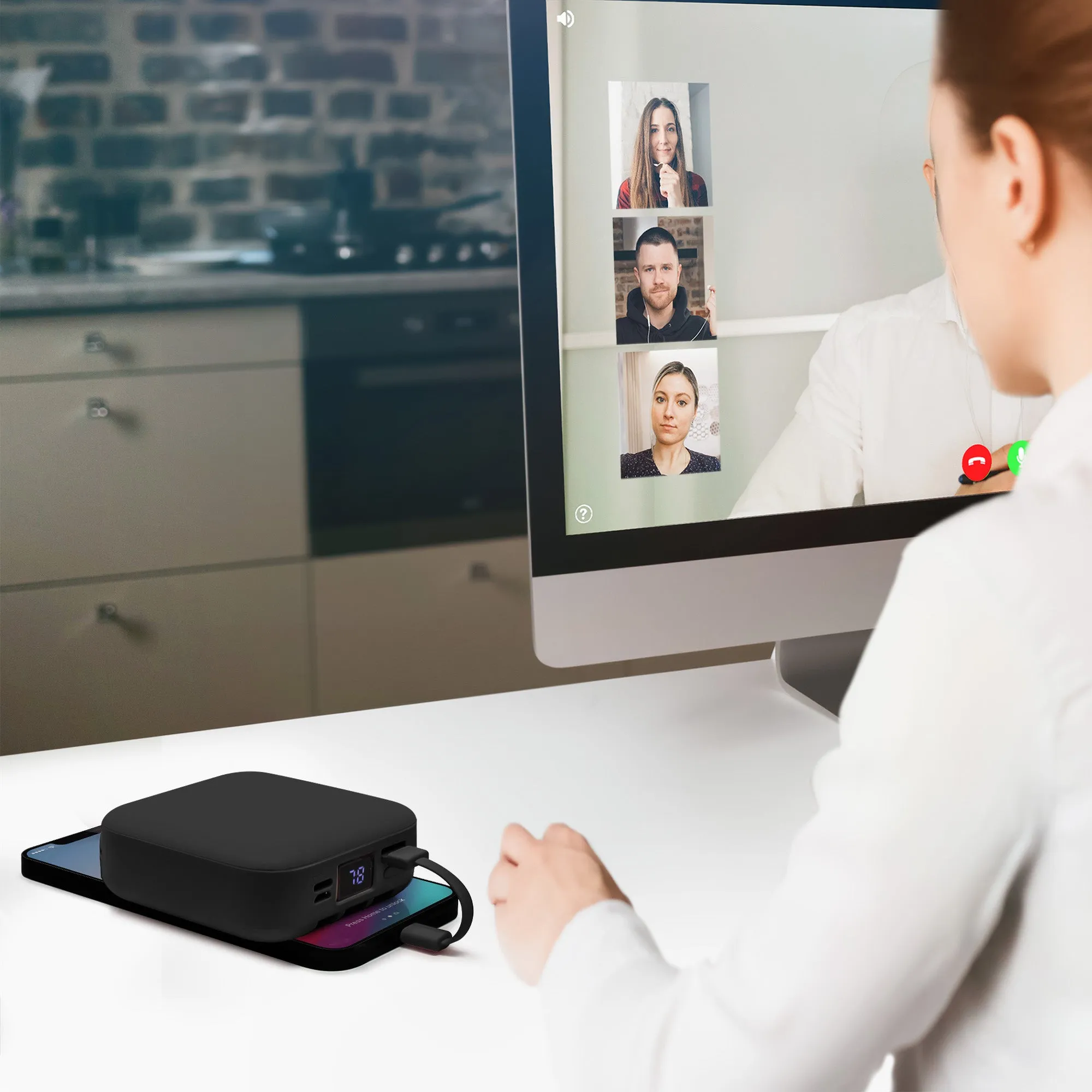Aduro PowerUp Glow Portable Power Bank and Compact Mirror
