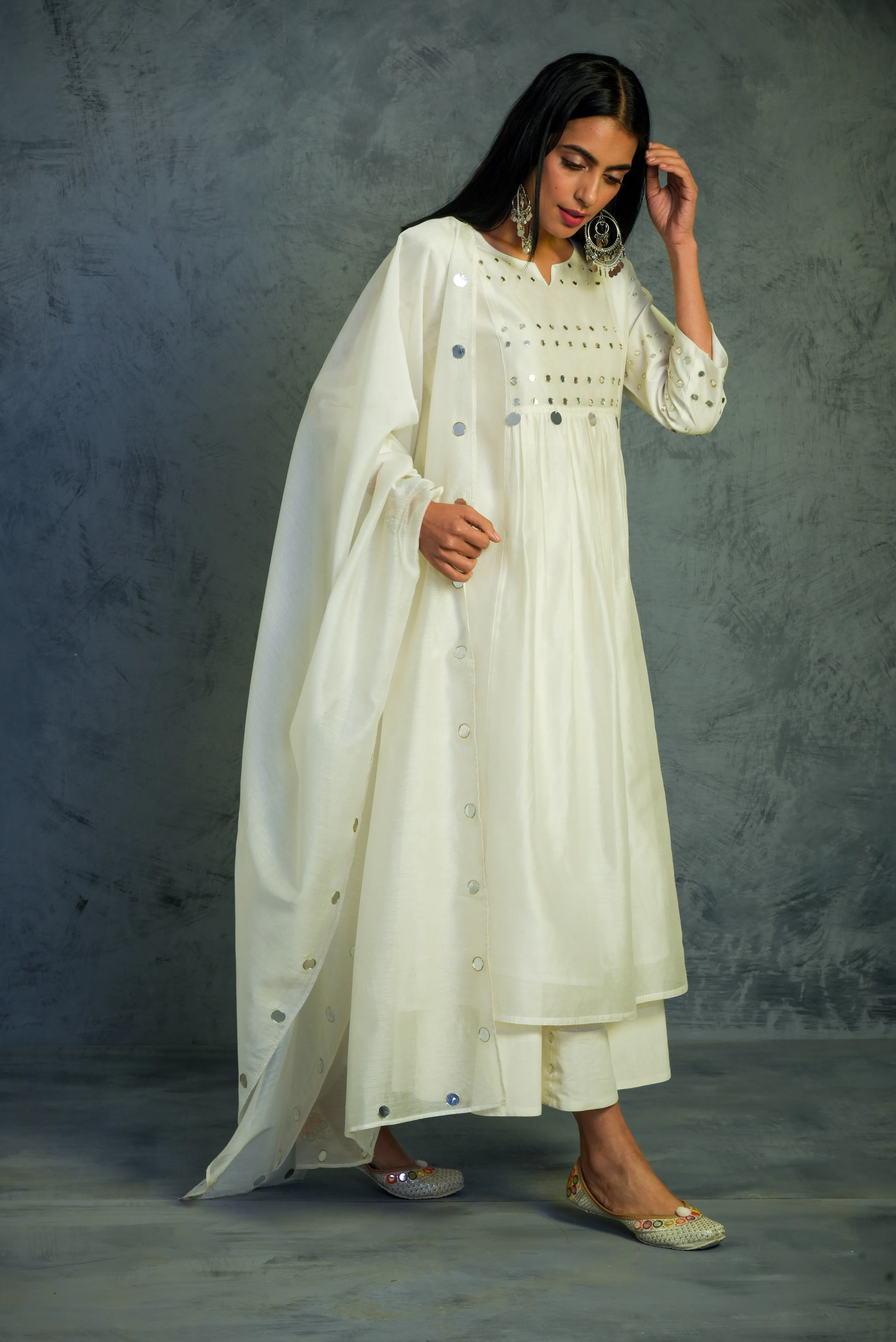 Off-white Gathered Kurta Set - Set of 3 | Size XS