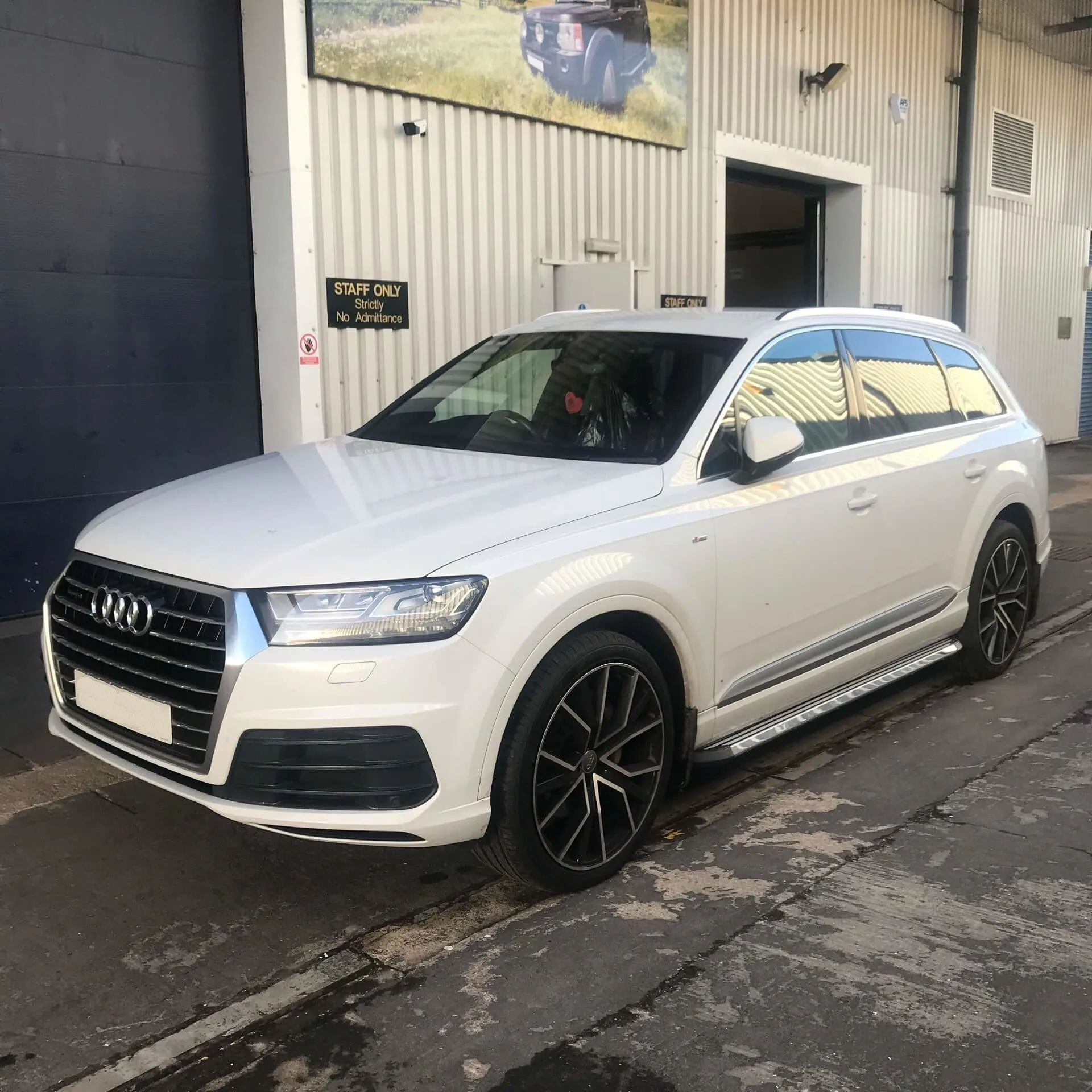 Stingray Side Steps Running Boards for Audi Q7 2016-2019