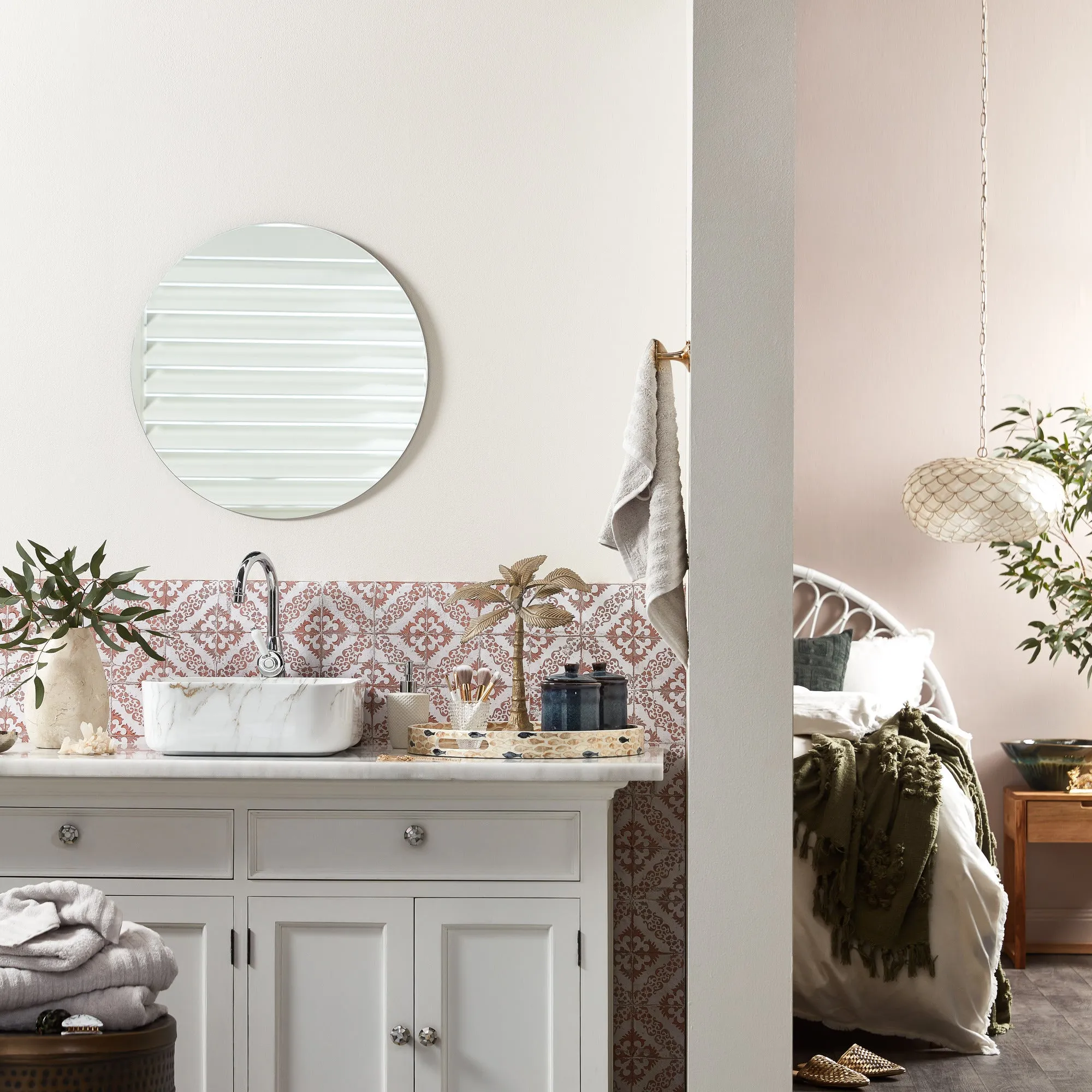 Tate Round Frameless Wall Mirror