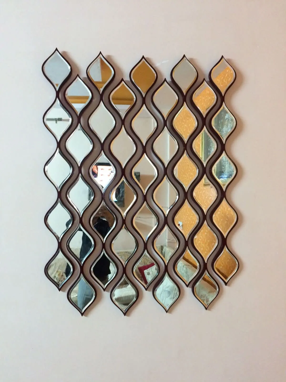 VENETIAN IMAGE Modern Designer Hexagonal Wall Mirror Set of 9 with Wooden Strips for Home Decoration - Gold Framed Wall Decor for Bedroom, Living Room, Drawing Room, Lobby, Foyer
