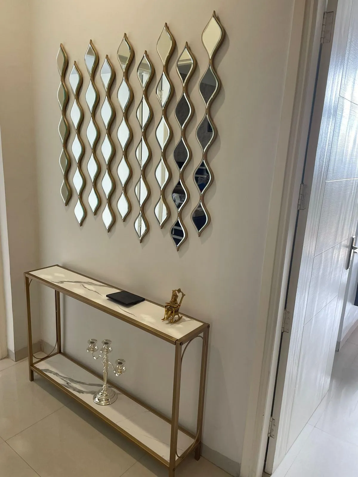 VENETIAN IMAGE Modern Designer Hexagonal Wall Mirror Set of 9 with Wooden Strips for Home Decoration - Gold Framed Wall Decor for Bedroom, Living Room, Drawing Room, Lobby, Foyer